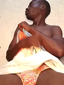 Snapshot of Kaizer1 chatting on April 16, 2026, 12:00 am Kaizer1 online show from April 16, 2026, 12:00 am