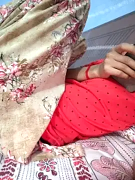 Snapshot of 124pakhi chatting on April 12, 2026, 5:27 pm 124pakhi online show from April 12, 2026, 5:27 pm