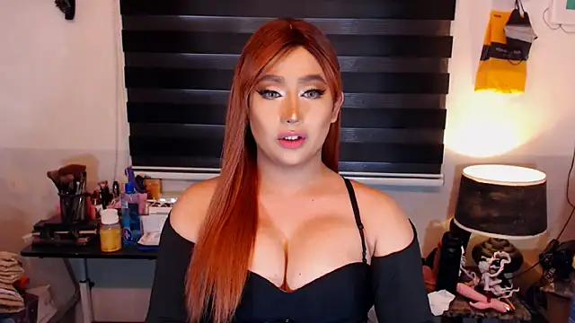 Snapshot of MistressJewel chatting on January 8, 2025, 1:42 am MistressJewel online show from January 8, 2025, 1:42 am