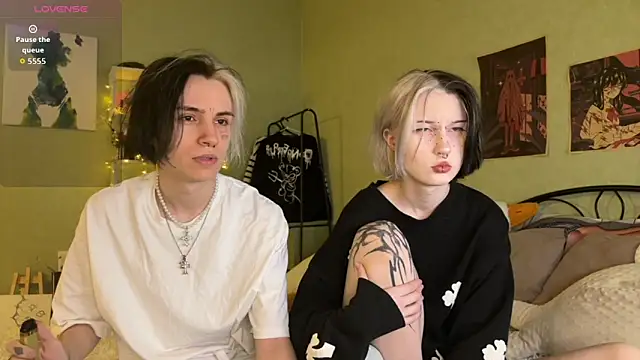 VeryRare TwinS online show from November 12, 2025, 8:23 pm