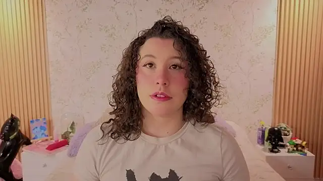 Snapshot of Charlotte__Miller chatting on July 16, 2026, 11:18 am Charlotte Miller online show from July 16, 2026, 11:18 am