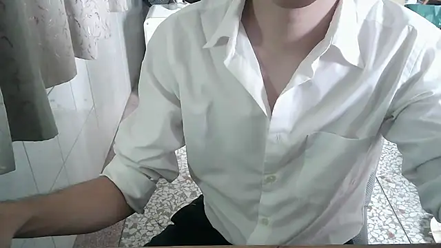 Snapshot of KYU890428 chatting on July 3, 2026, 5:58 am KYU890428 online show from July 3, 2026, 5:58 am