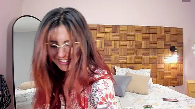 iriis rosse online show from March 14, 2025, 2:20 am