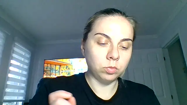 HappyIva online show from September 30, 2025, 9:21 pm