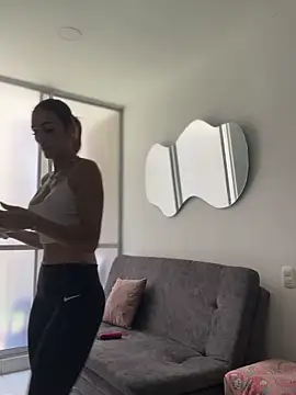 Snapshot of Samantha_bigboobs chatting on September 26, 2025, 4:25 pm Samantha bigboobs online show from September 26, 2025, 4:25 pm