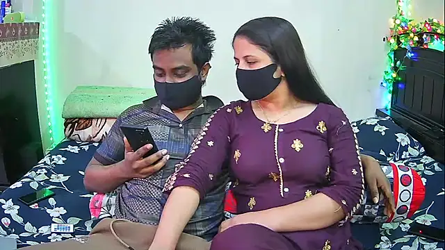 Hot Nila online show from February 7, 2026, 4:20 am