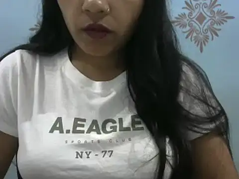 Snapshot of Misha_Sweett chatting on November 21, 2025, 1:43 pm Misha Sweett online show from November 21, 2025, 1:43 pm