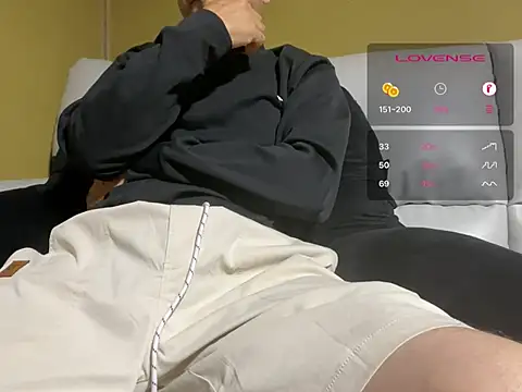 Snapshot of Ryo-j chatting on June 9, 2026, 1:23 pm Ryo-j online show from June 9, 2026, 1:23 pm