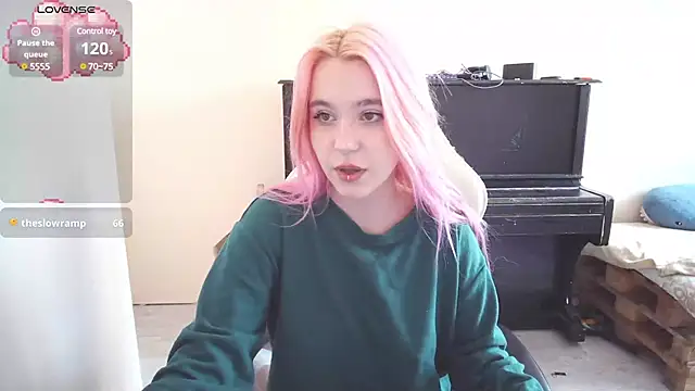 Snapshot of hornyyeva chatting on March 18, 2025, 5:23 am hornyyeva online show from March 18, 2025, 5:23 am