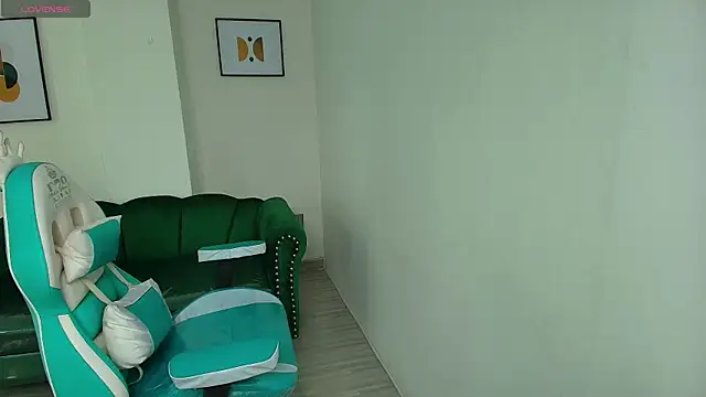 Snapshot of Arianna_sweeet chatting on October 7, 2025, 3:29 am Arianna sweeet online show from October 7, 2025, 3:29 am