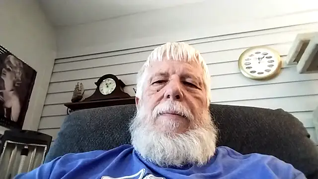 Snapshot of Futura_intx chatting on March 20, 2026, 5:14 pm Futura intx online show from March 20, 2026, 5:14 pm