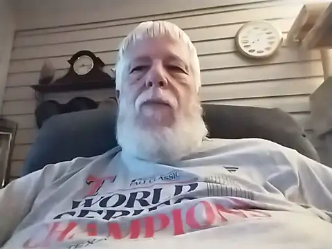 Snapshot of Futura_intx chatting on June 11, 2026, 1:16 am Futura intx online show from June 11, 2026, 1:16 am