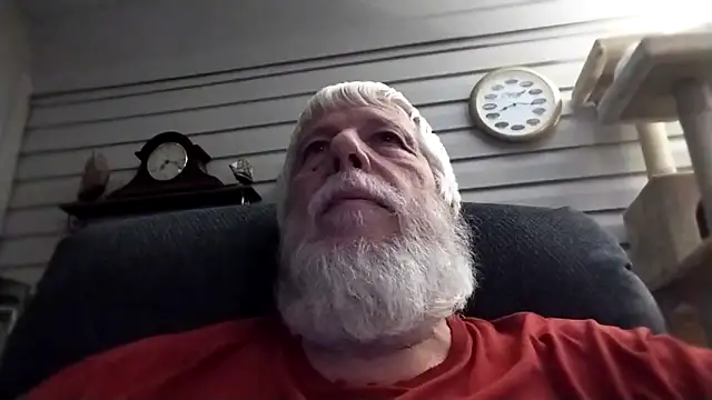 Snapshot of Futura_intx chatting on April 19, 2026, 1:17 am Futura intx online show from April 19, 2026, 1:17 am