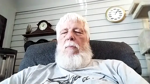 Snapshot of Futura_intx chatting on March 25, 2026, 6:07 pm Futura intx online show from March 25, 2026, 6:07 pm