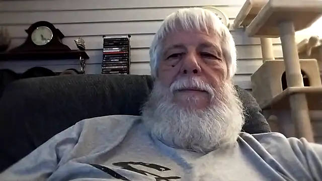 Snapshot of Futura_intx chatting on April 21, 2026, 11:22 pm Futura intx online show from April 21, 2026, 11:22 pm