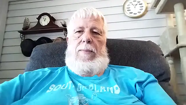 Snapshot of Futura_intx chatting on March 5, 2026, 6:59 pm Futura intx online show from March 5, 2026, 6:59 pm