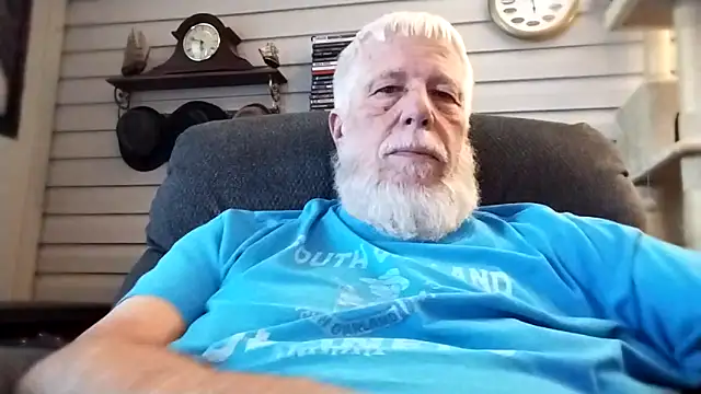 Snapshot of Futura_intx chatting on February 24, 2026, 11:49 pm Futura intx online show from February 24, 2026, 11:49 pm