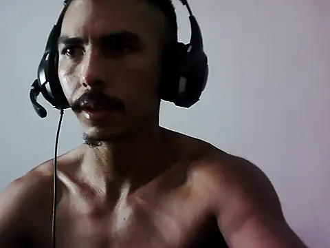 Snapshot of MagrinhoSaradoo chatting on October 26, 2025, 2:17 pm MagrinhoSaradoo online show from October 26, 2025, 2:17 pm