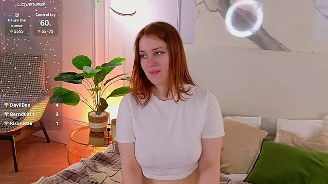 Snapshot of EllieGarson chatting on May 31, 2026, 6:09 pm EllieGarson online show from May 31, 2026, 6:09 pm