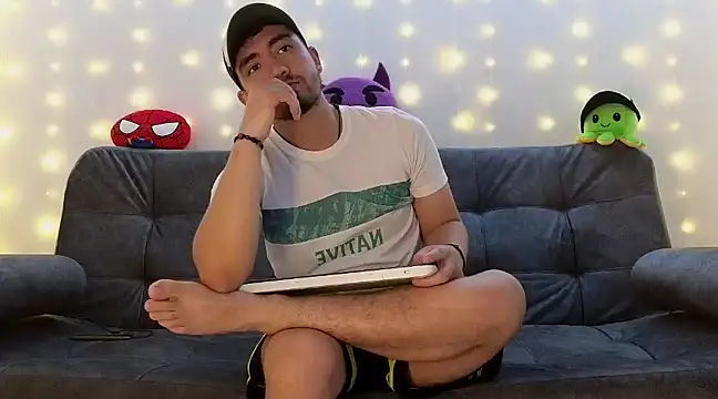 Snapshot of Dante_Bones chatting on February 22, 2025, 11:03 pm Dante Bones online show from February 22, 2025, 11:03 pm