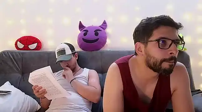 Snapshot of Dante_Bones chatting on February 5, 2025, 5:41 am Dante Bones online show from February 5, 2025, 5:41 am