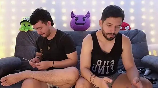 Snapshot of ErickBrant chatting on January 30, 2025, 12:29 am ErickBrant online show from January 30, 2025, 12:29 am