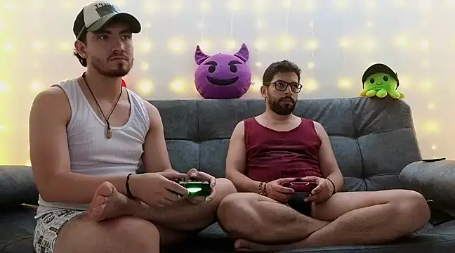 Snapshot of ErickBrant chatting on February 4, 2025, 1:13 am ErickBrant online show from February 4, 2025, 1:13 am