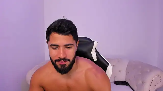 Santiago huntt online show from February 17, 2026, 9:56 pm