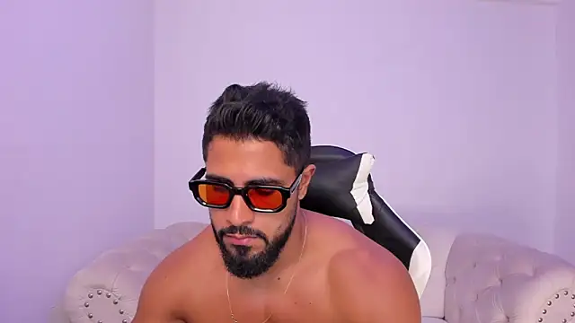 Santiago huntt online show from March 11, 2026, 9:20 pm