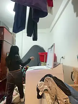 Snapshot of Salomee_Ramireez chatting on January 8, 2025, 9:01 pm Salomee Ramireez online show from January 8, 2025, 9:01 pm