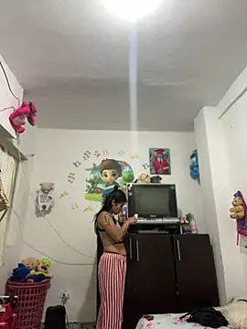 Snapshot of Salomee_Ramireez chatting on January 11, 2025, 5:07 pm Salomee Ramireez online show from January 11, 2025, 5:07 pm