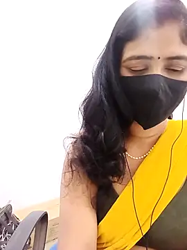 Snapshot of Lucky-Deepthi chatting on December 21, 2025, 5:58 pm Lucky-Deepthi online show from December 21, 2025, 5:58 pm