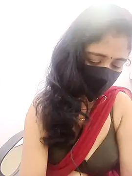 Snapshot of Lucky-Deepthi chatting on December 14, 2025, 10:37 pm Lucky-Deepthi online show from December 14, 2025, 10:37 pm