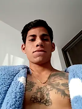 Snapshot of Mikeherz777 chatting on January 15, 2025, 1:09 pm Mikeherz777 online show from January 15, 2025, 1:09 pm