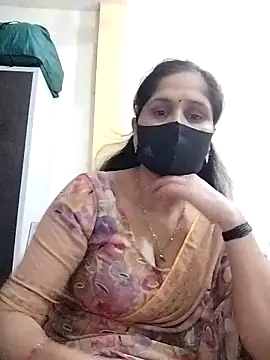 priyancyfun online show from April 14, 2026, 4:34 pm