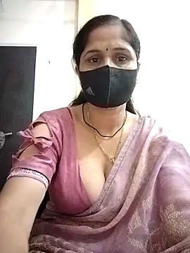 Snapshot of priyancyfun chatting on November 14, 2025, 2:04 am priyancyfun online show from November 14, 2025, 2:04 am