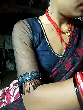 Snapshot of Amaya_Bajwa chatting on March 3, 2025, 2:28 pm Amaya Bajwa online show from March 3, 2025, 2:28 pm