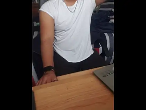 Snapshot of pitorico_bb chatting on December 15, 2025, 8:14 pm pitorico bb online show from December 15, 2025, 8:14 pm