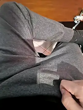 Snapshot of ziotony98 chatting on February 1, 2025, 11:42 am ziotony98 online show from February 1, 2025, 11:42 am