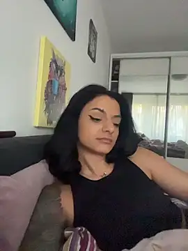 NNNoire online show from November 14, 2025, 1:48 pm