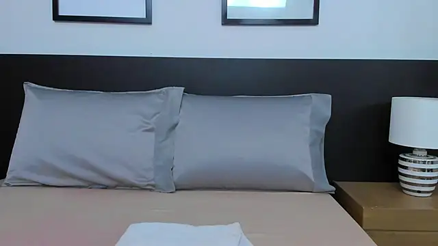 Snapshot of vi_anaya chatting on November 23, 2025, 4:00 am vi anaya online show from November 23, 2025, 4:00 am