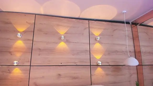 ashlyn parker online show from December 18, 2025, 7:50 pm