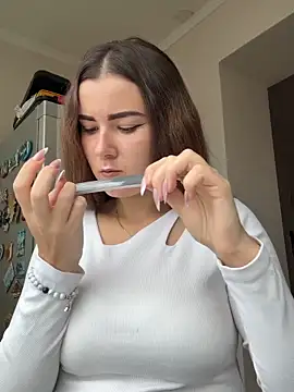 Snapshot of mewKate chatting on October 11, 2025, 8:26 am mewKate online show from October 11, 2025, 8:26 am