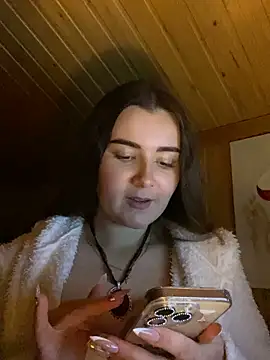 Snapshot of mewKate chatting on April 25, 2026, 7:22 pm mewKate online show from April 25, 2026, 7:22 pm