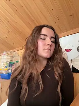 Snapshot of mewKate chatting on October 19, 2025, 12:30 pm mewKate online show from October 19, 2025, 12:30 pm