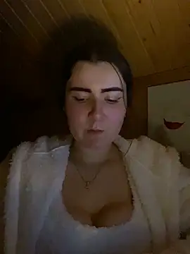 Snapshot of mewKate chatting on April 2, 2026, 6:25 pm mewKate online show from April 2, 2026, 6:25 pm