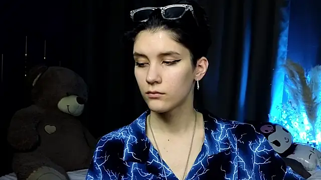 Hyeon Jin online show from March 13, 2025, 5:18 pm