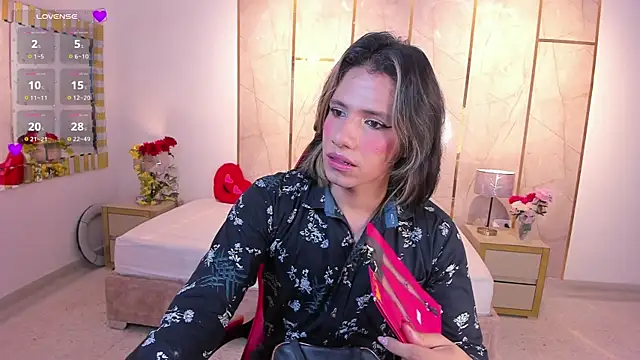 TylerBloom online show from December 1, 2025, 12:28 pm