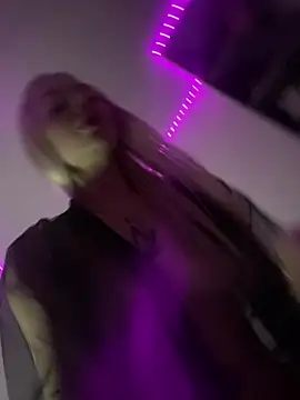 Snapshot of Sashamrr chatting on January 25, 2025, 12:48 am Sashamrr online show from January 25, 2025, 12:48 am