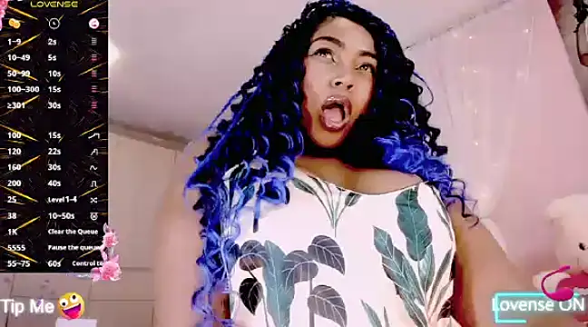 Snapshot of Aliana_Ross chatting on February 20, 2025, 11:53 am Aliana Ross online show from February 20, 2025, 11:53 am